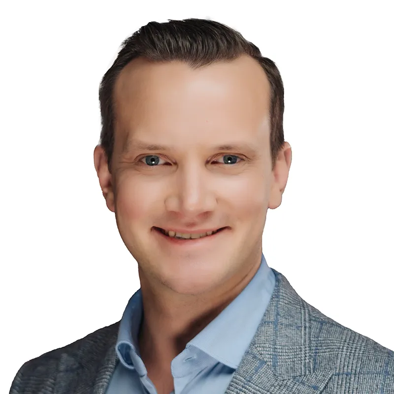 Ian Love Headshot