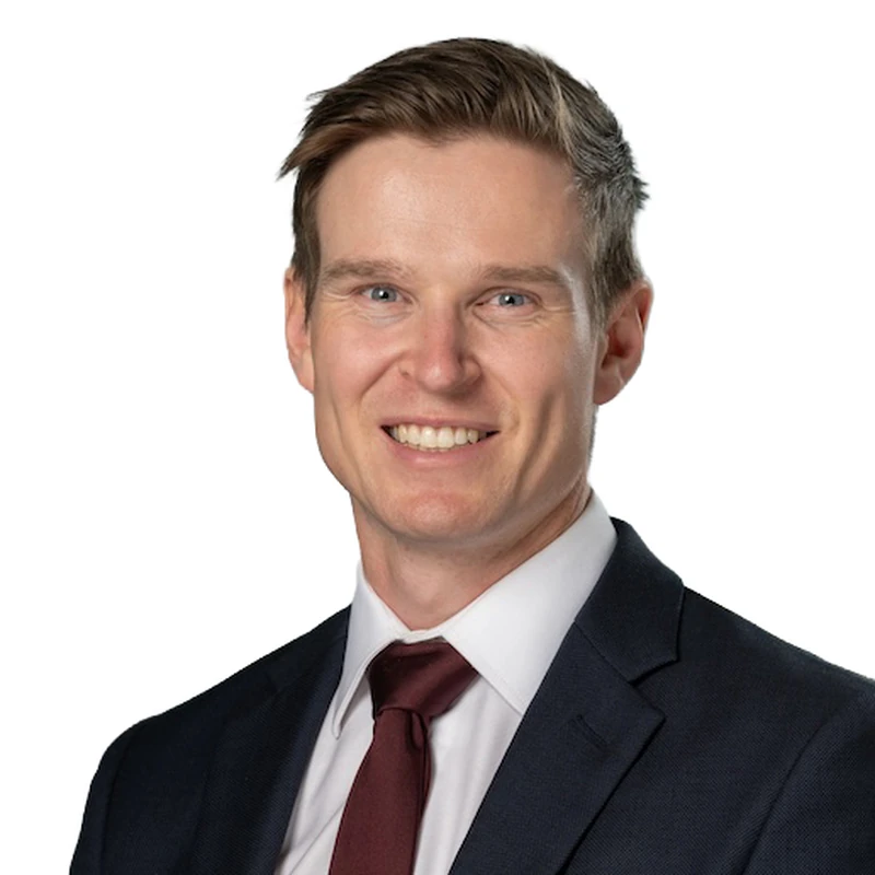 Devon Bailey headshot